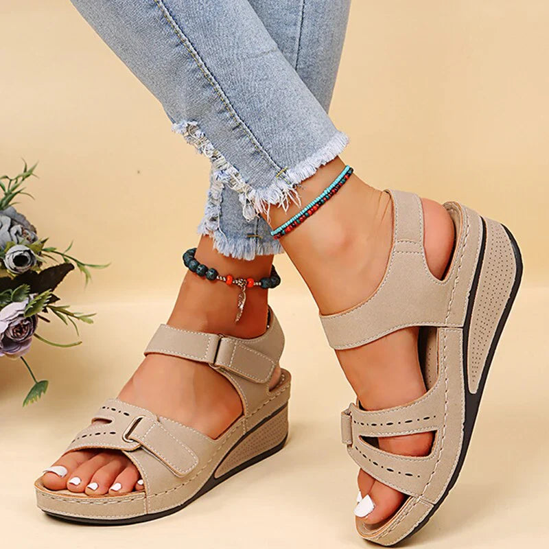 Harriette Sandals | Women's Peep Toe Low Wedges Sandals