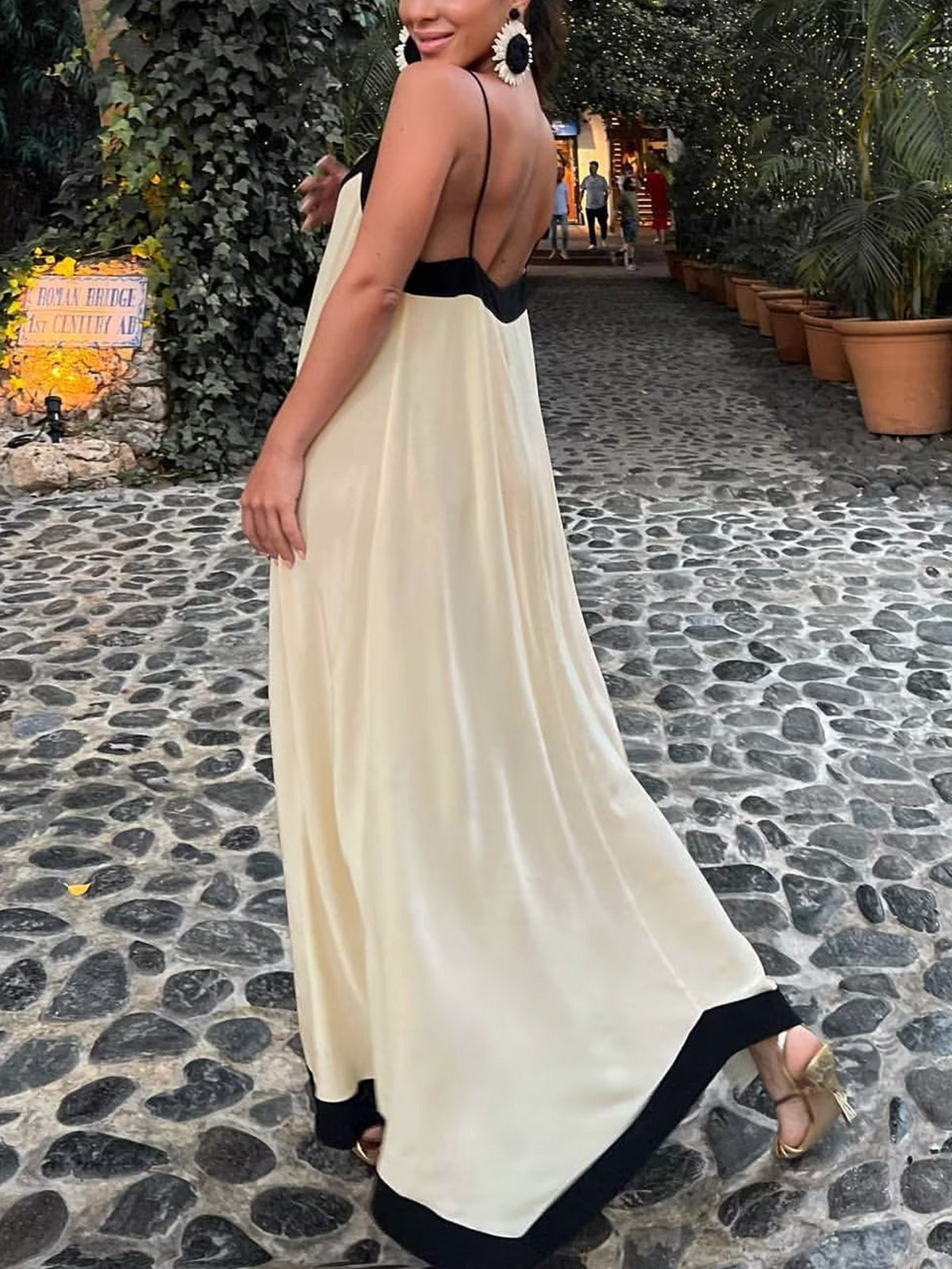 Amiyah Dress | Thin-Strap V-Neck Straight Dress