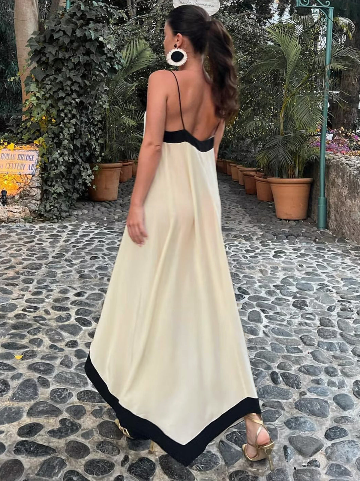 Amiyah Dress | Thin-Strap V-Neck Straight Dress